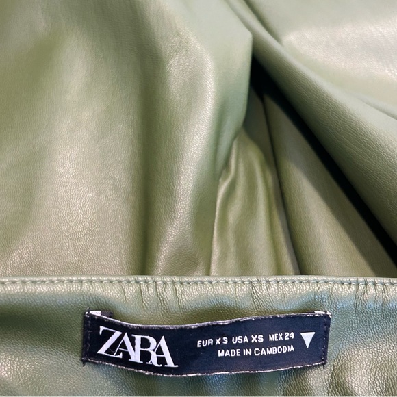 Zara Green high-rise faux leather pleather straight bootcut pants vegan XS - Picture 14 of 16